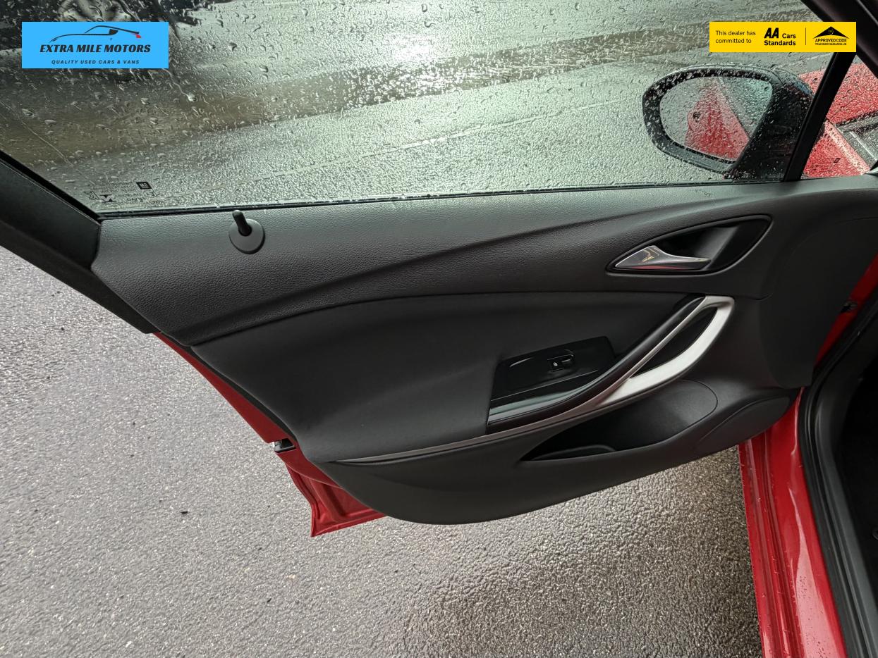 Vauxhall Astra 1.2 Turbo Business Edition Nav Sports Tourer 5dr Petrol Manual Euro 6 (s/s) (130 ps)