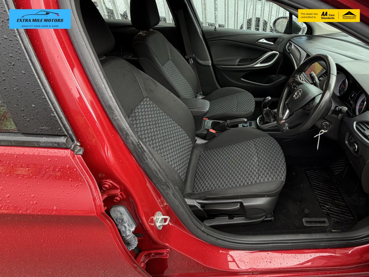 Vauxhall Astra 1.2 Turbo Business Edition Nav Sports Tourer 5dr Petrol Manual Euro 6 (s/s) (130 ps)