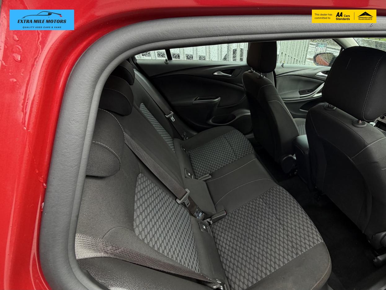 Vauxhall Astra 1.2 Turbo Business Edition Nav Sports Tourer 5dr Petrol Manual Euro 6 (s/s) (130 ps)