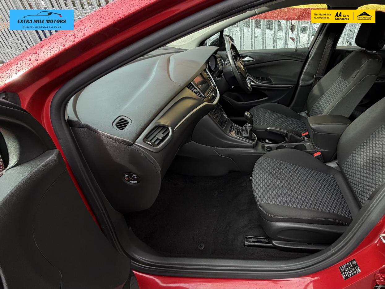 Vauxhall Astra 1.2 Turbo Business Edition Nav Sports Tourer 5dr Petrol Manual Euro 6 (s/s) (130 ps)