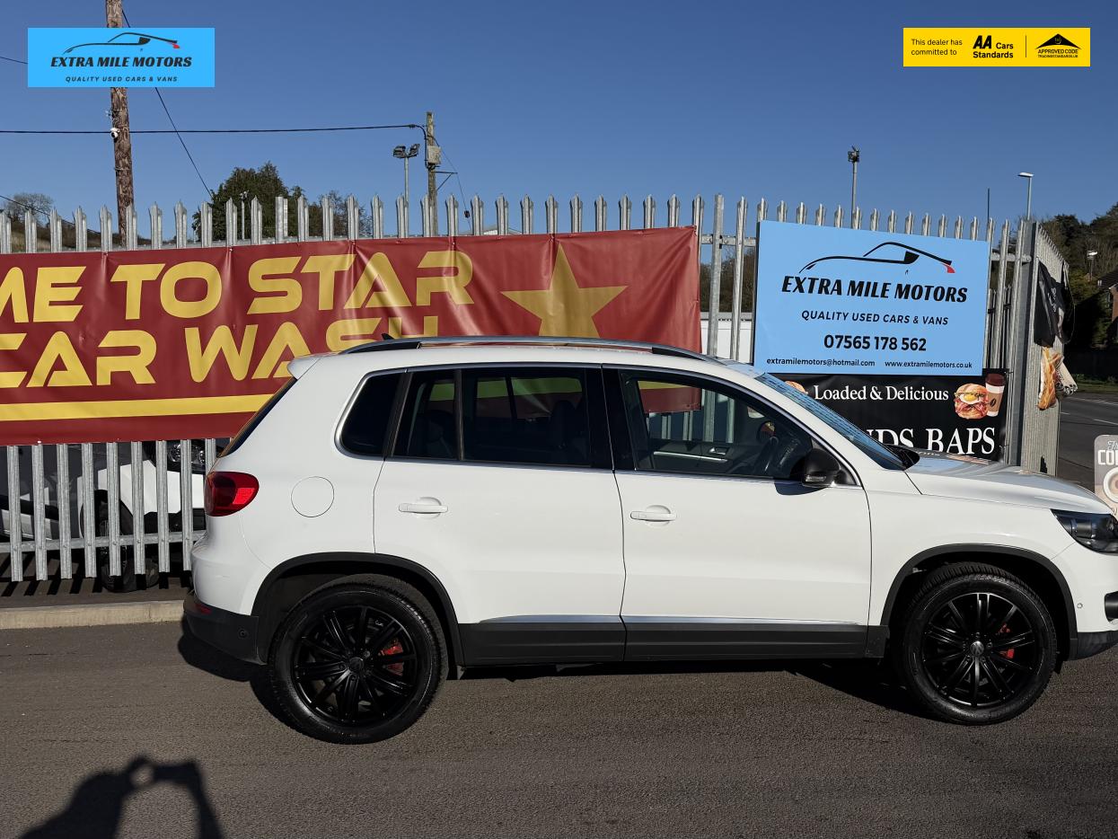 Volkswagen Tiguan 2.0 TDI BlueMotion Tech Match Edition SUV 5dr Diesel Manual 4WD Euro 6 (s/s) (150 ps)