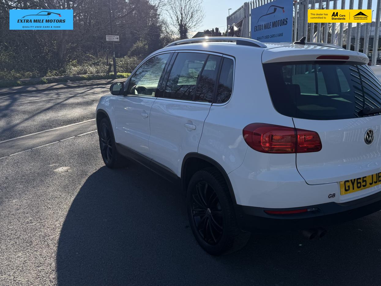 Volkswagen Tiguan 2.0 TDI BlueMotion Tech Match Edition SUV 5dr Diesel Manual 4WD Euro 6 (s/s) (150 ps)