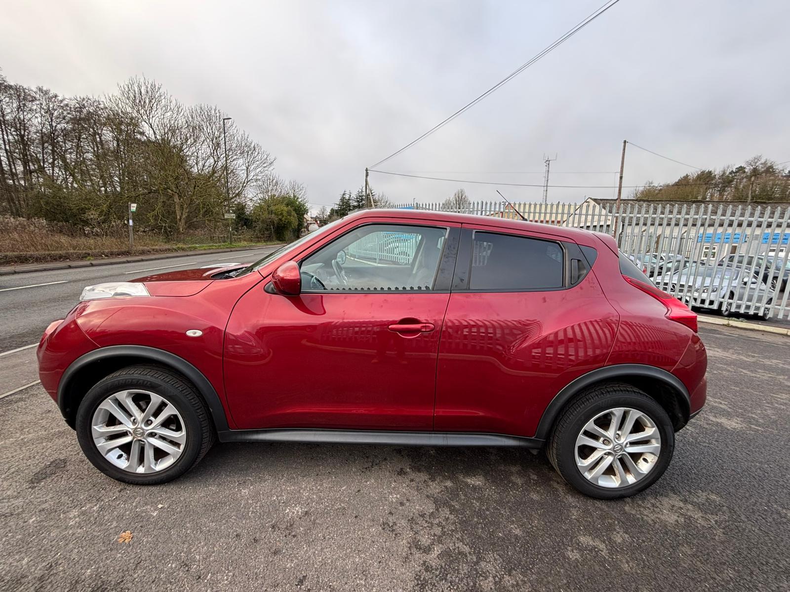 Nissan Juke 1.6 Acenta SUV 5dr Petrol Manual Euro 5 (117 ps)