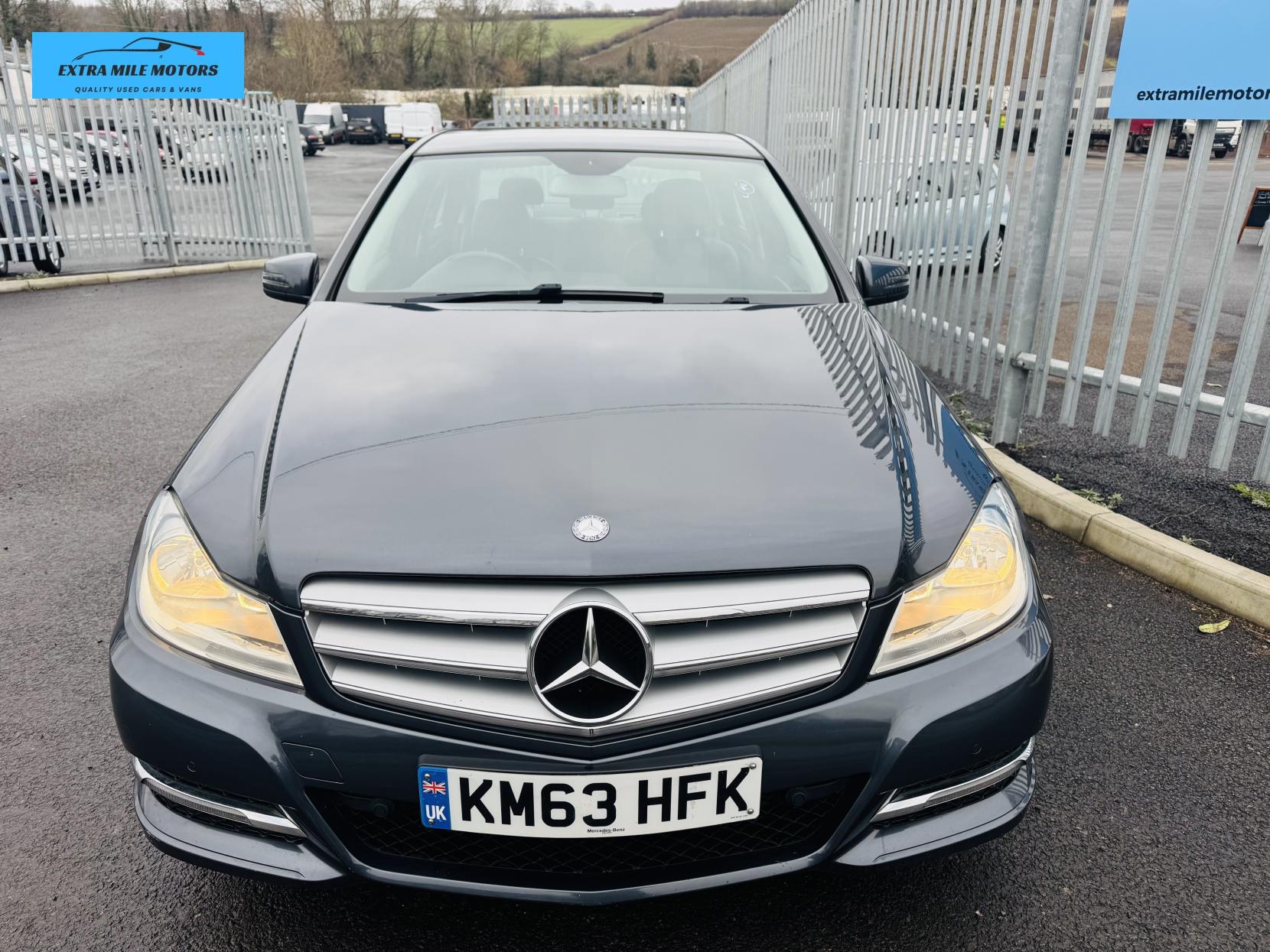 Mercedes-Benz C Class 2.1 C200 CDI Executive SE Saloon 4dr Diesel G-Tronic+ Euro 5 (s/s) (136 ps)