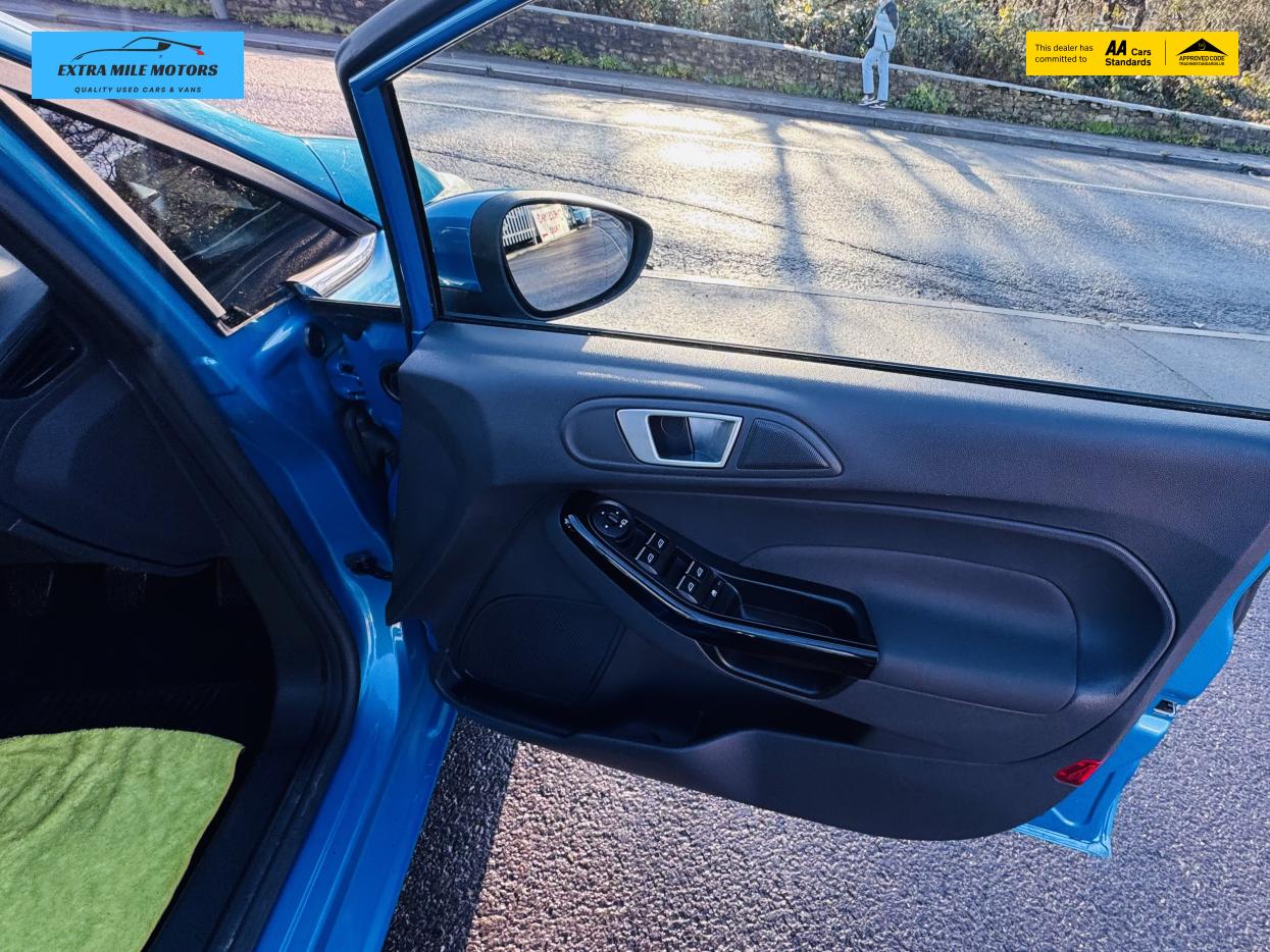 Ford Fiesta 1.0T EcoBoost Titanium Hatchback 5dr Petrol Manual Euro 6 (s/s) (125 ps)