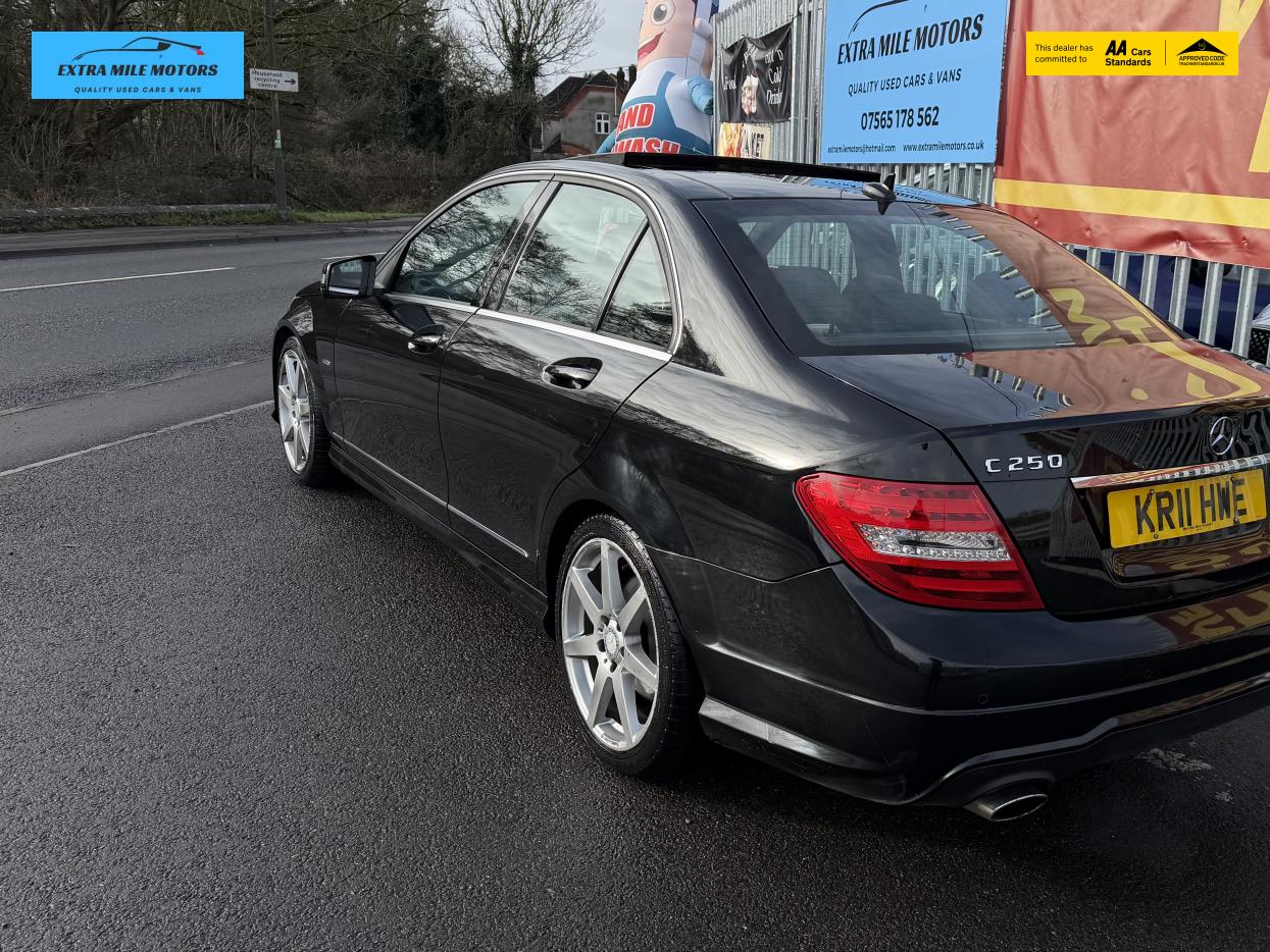 Mercedes-Benz C Class 2.1 C250 CDI BlueEfficiency Sport Saloon 4dr Diesel G-Tronic+ Euro 5 (s/s) (204 ps)