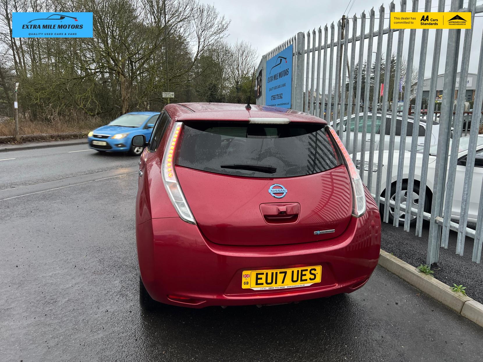 Nissan Leaf 30kWh Tekna Hatchback 5dr Electric Auto (109 bhp)