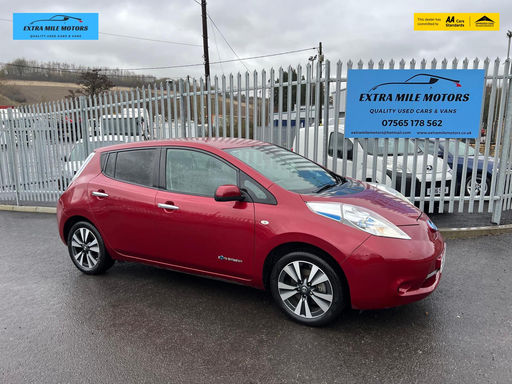 Nissan Leaf 30kWh Tekna Hatchback 5dr Electric Auto (109 bhp)