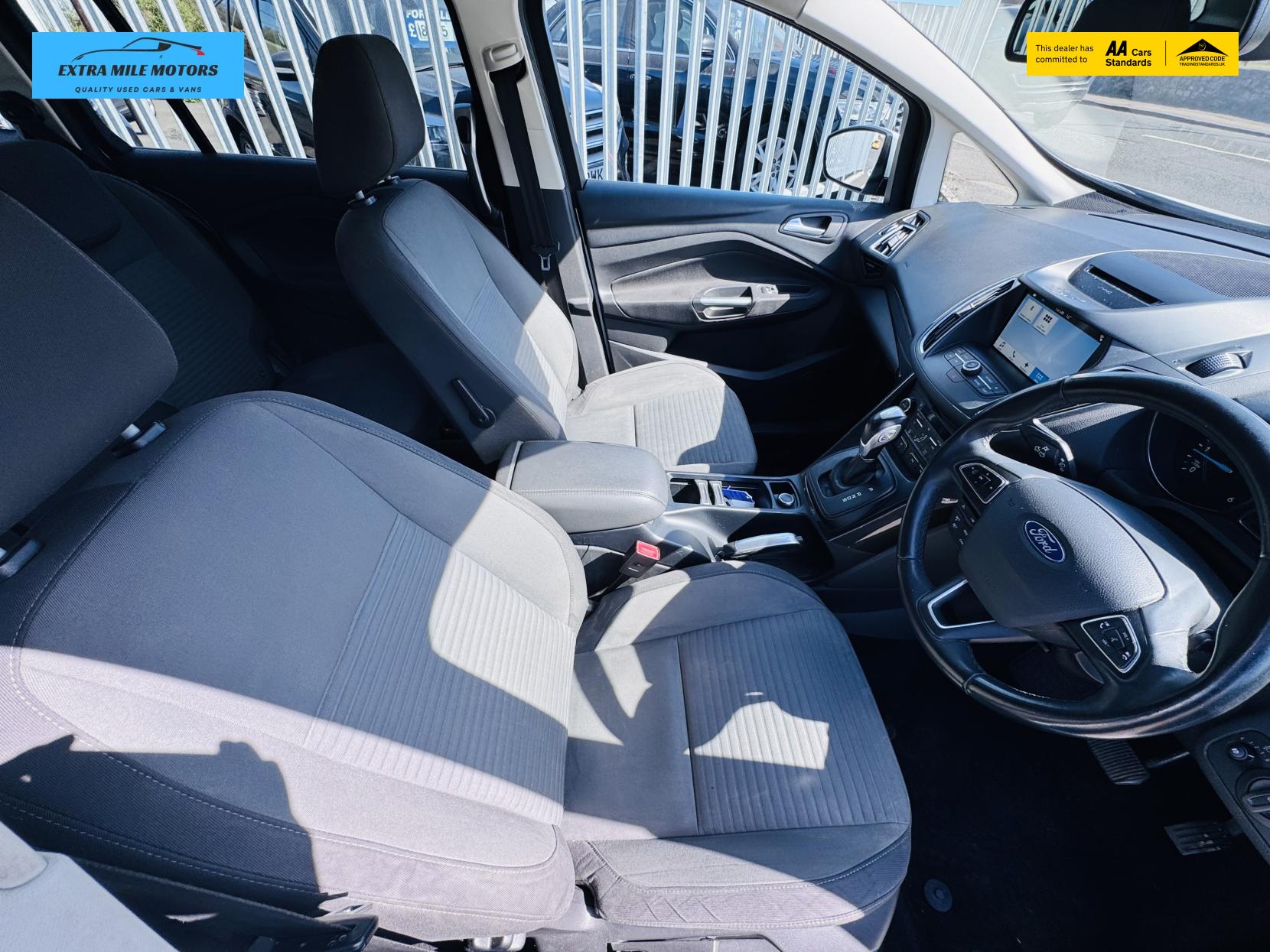 Ford Grand C-Max 1.5 TDCi Titanium MPV 5dr Diesel Powershift Euro 6 (s/s) (Nav) (120 ps)