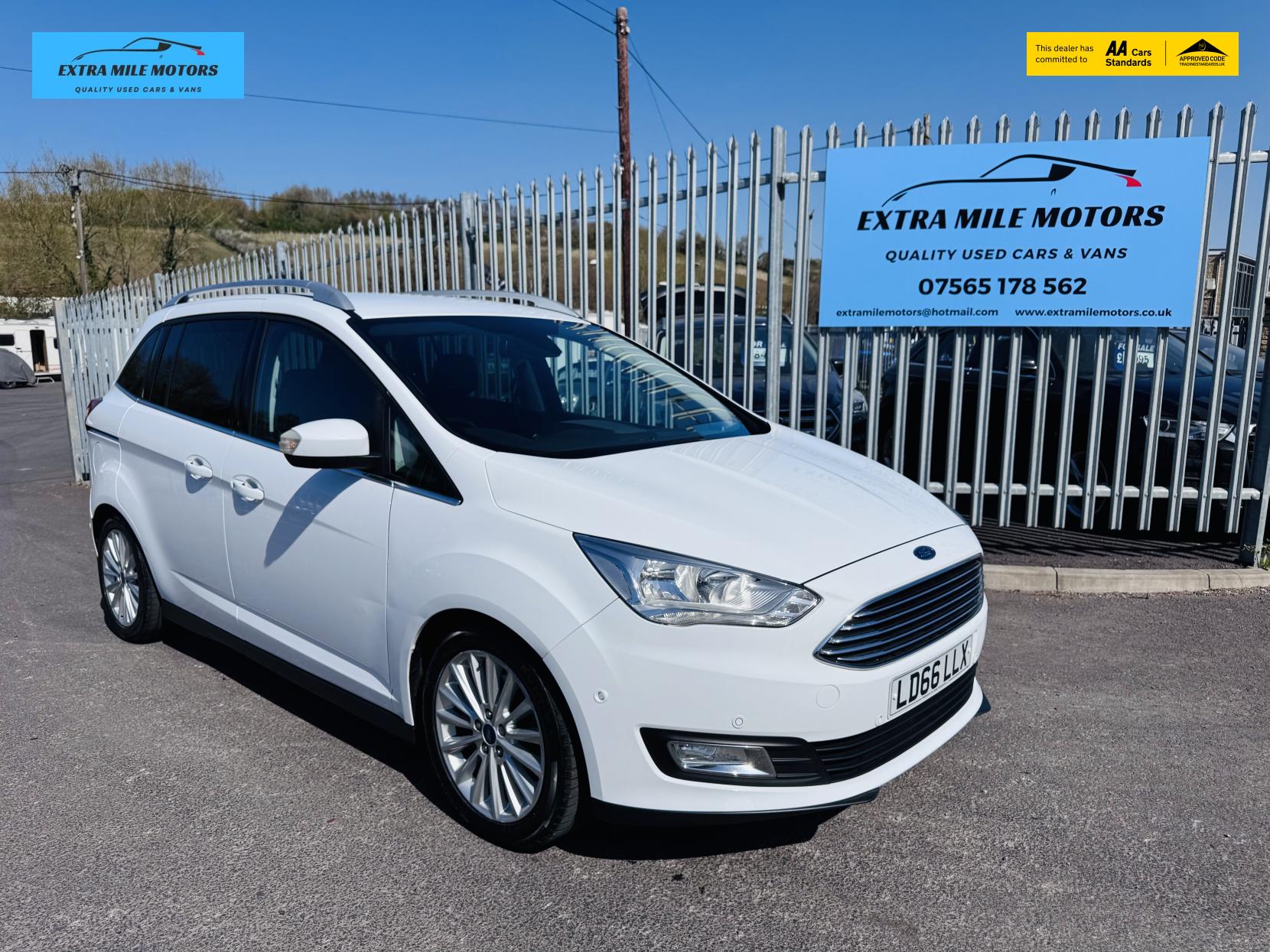 Ford Grand C-Max 1.5 TDCi Titanium MPV 5dr Diesel Powershift Euro 6 (s/s) (Nav) (120 ps)