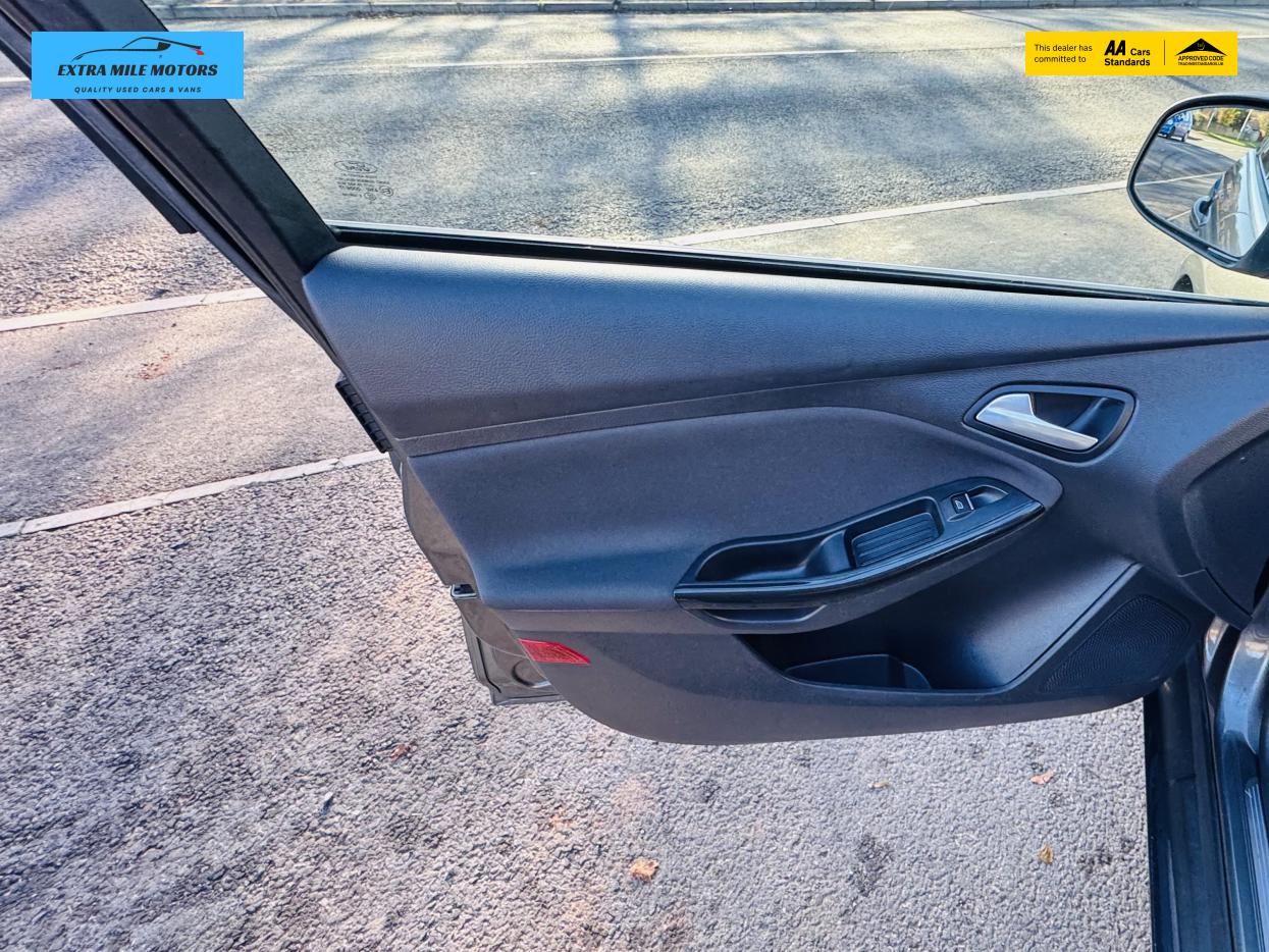 Ford Focus 1.0T EcoBoost Titanium Hatchback 5dr Petrol Manual Euro 6 (s/s) (125 ps)