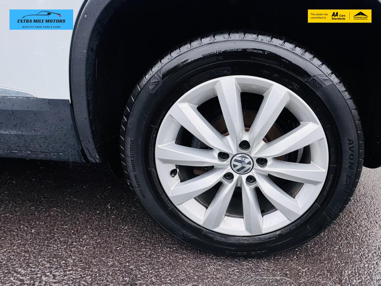 Volkswagen Tiguan 2.0 TDI BlueMotion Tech Match SUV 5dr Diesel Manual 2WD Euro 5 (s/s) (140 ps)