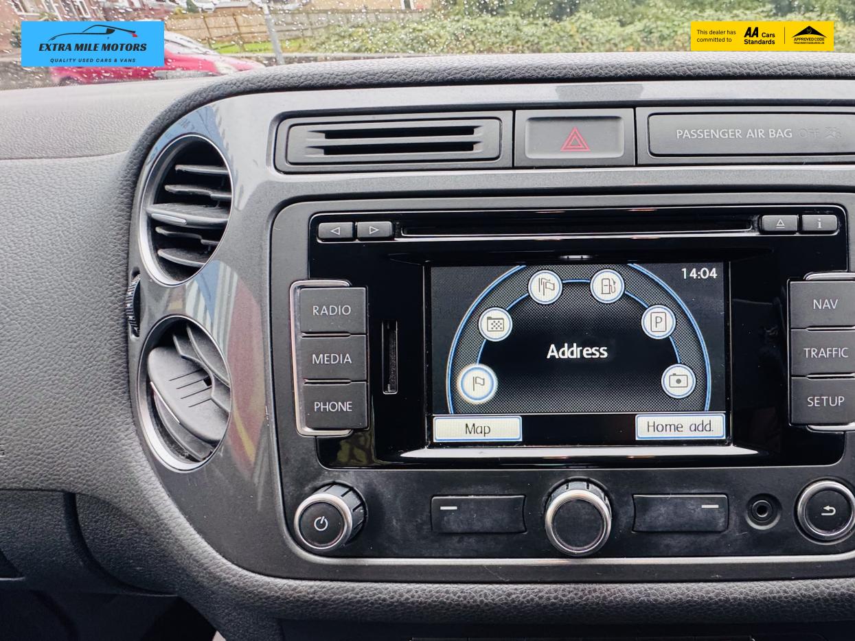 Volkswagen Tiguan 2.0 TDI BlueMotion Tech Match SUV 5dr Diesel Manual 2WD Euro 5 (s/s) (140 ps)
