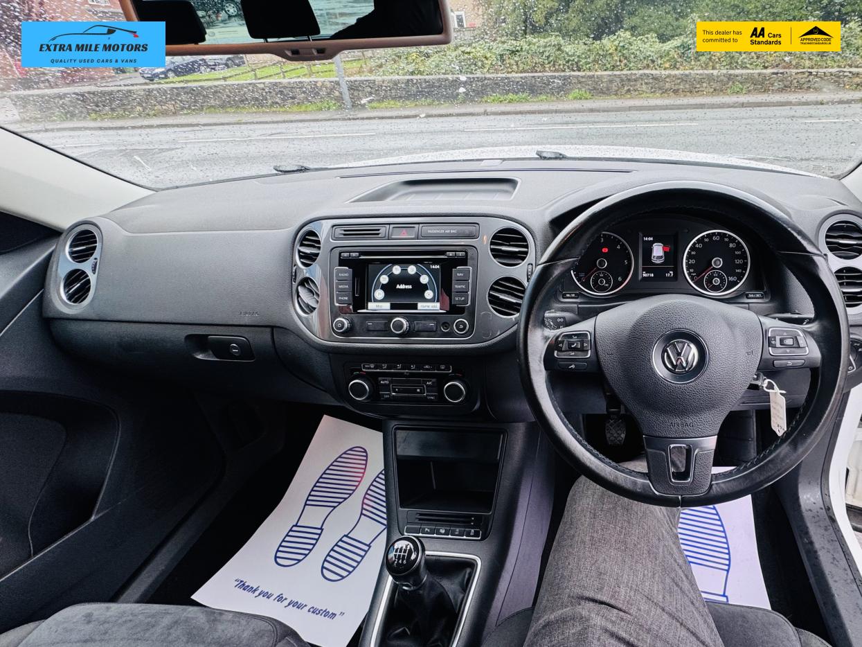 Volkswagen Tiguan 2.0 TDI BlueMotion Tech Match SUV 5dr Diesel Manual 2WD Euro 5 (s/s) (140 ps)