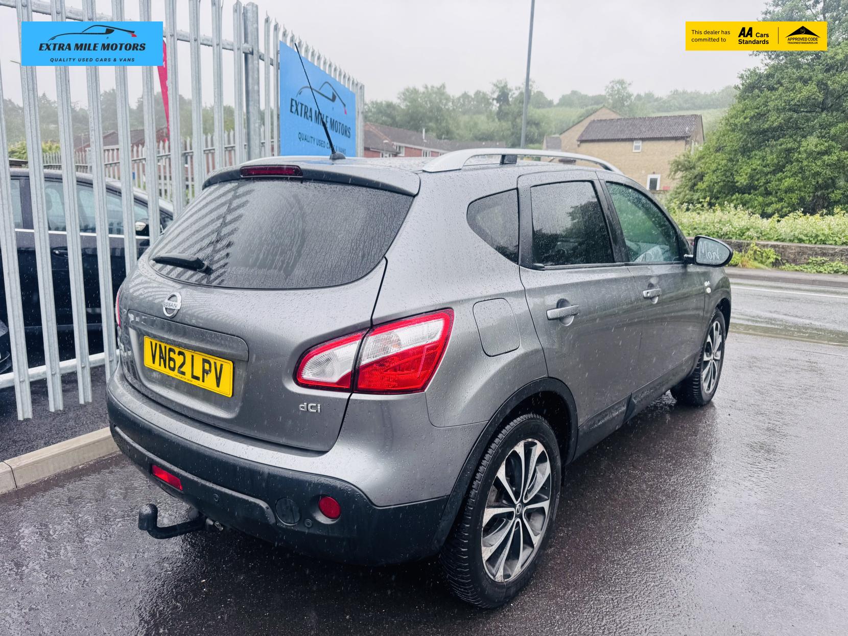 Nissan Qashqai 1.5 dCi n-tec+ SUV 5dr Diesel Manual 2WD Euro 5 (110 ps)