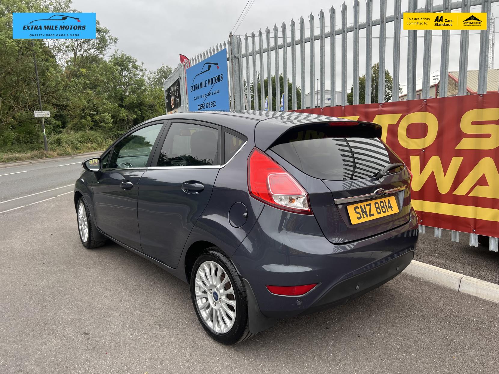Ford Fiesta 1.6 Titanium Hatchback 5dr Petrol Powershift Euro 5 (105 ps)