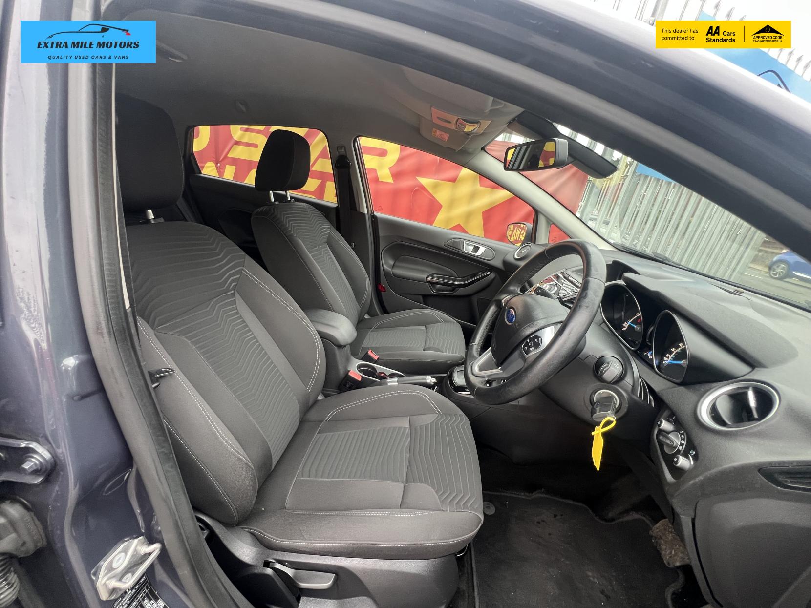 Ford Fiesta 1.6 Titanium Hatchback 5dr Petrol Powershift Euro 5 (105 ps)