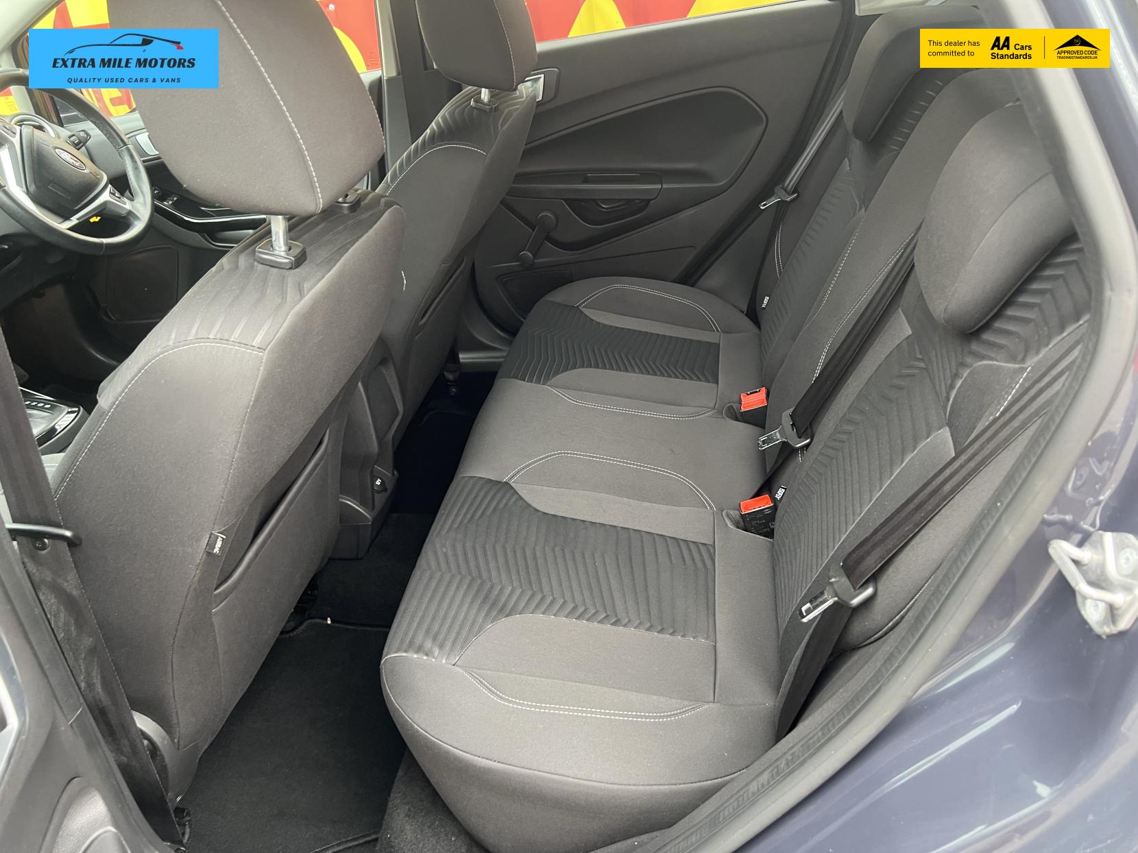 Ford Fiesta 1.6 Titanium Hatchback 5dr Petrol Powershift Euro 5 (105 ps)