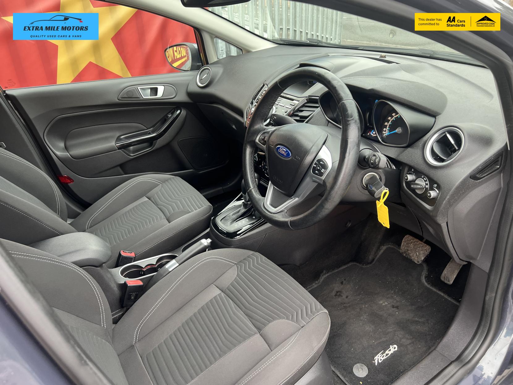 Ford Fiesta 1.6 Titanium Hatchback 5dr Petrol Powershift Euro 5 (105 ps)