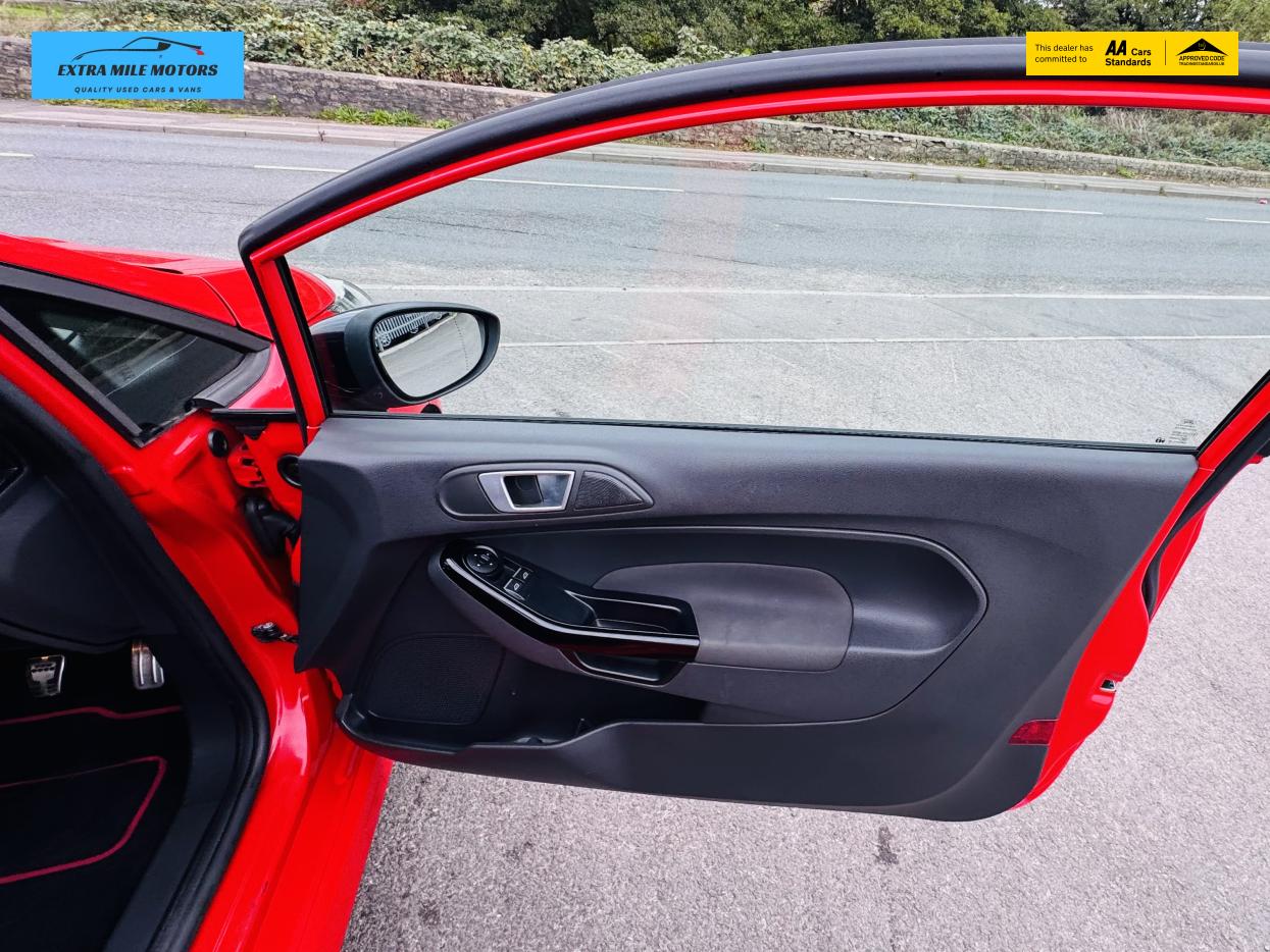 Ford Fiesta 1.0T EcoBoost Zetec S Red Edition Hatchback 3dr Petrol Manual Euro 6 (s/s) (140 ps)