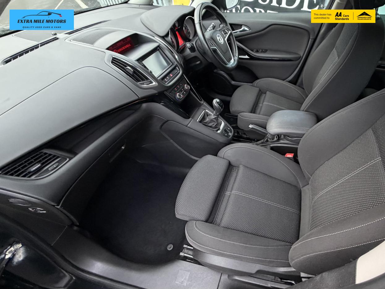 Vauxhall Zafira Tourer 1.4i Turbo SRi MPV 5dr Petrol Manual Euro 6 (140 ps)