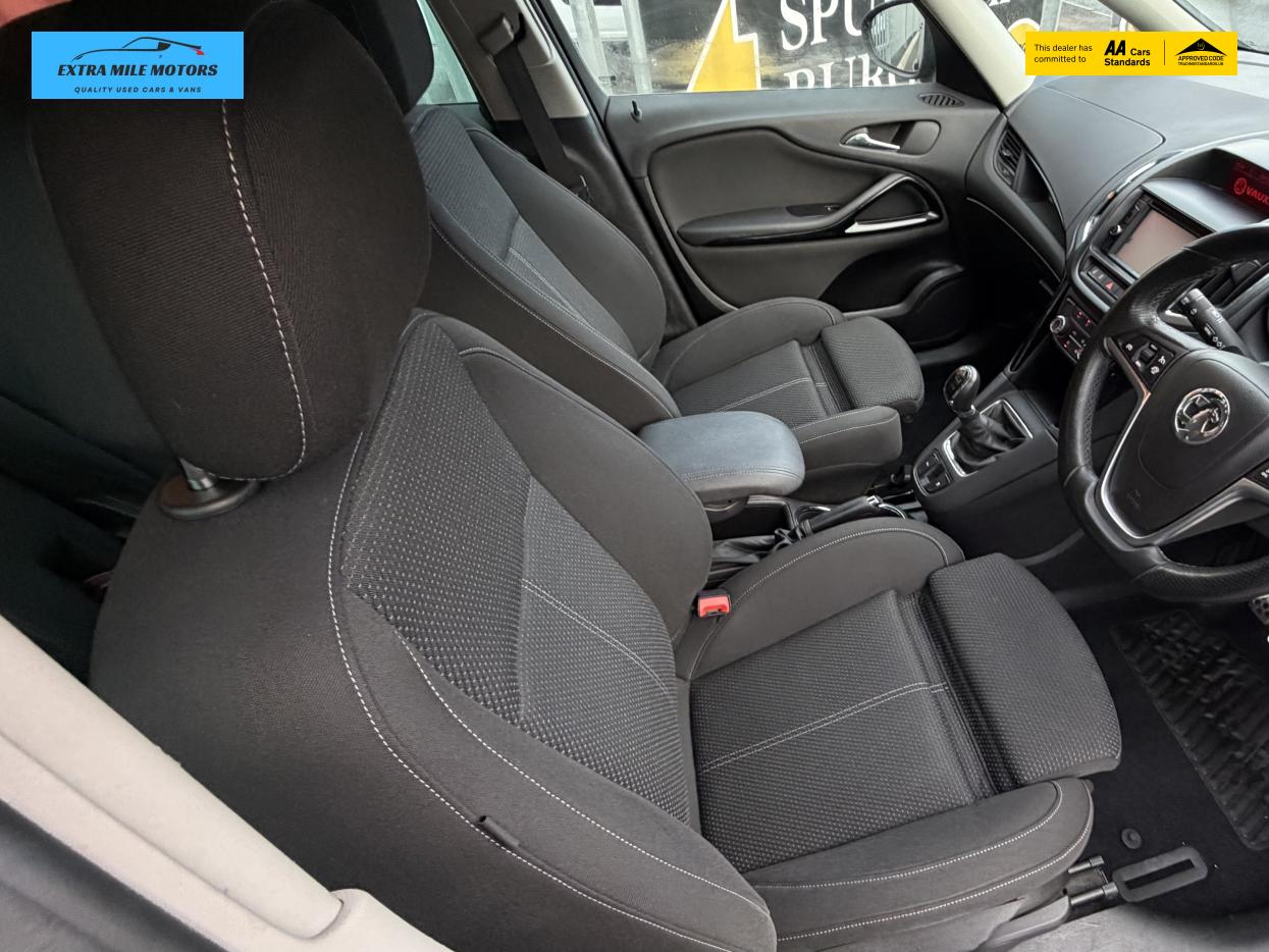 Vauxhall Zafira Tourer 1.4i Turbo SRi MPV 5dr Petrol Manual Euro 6 (140 ps)