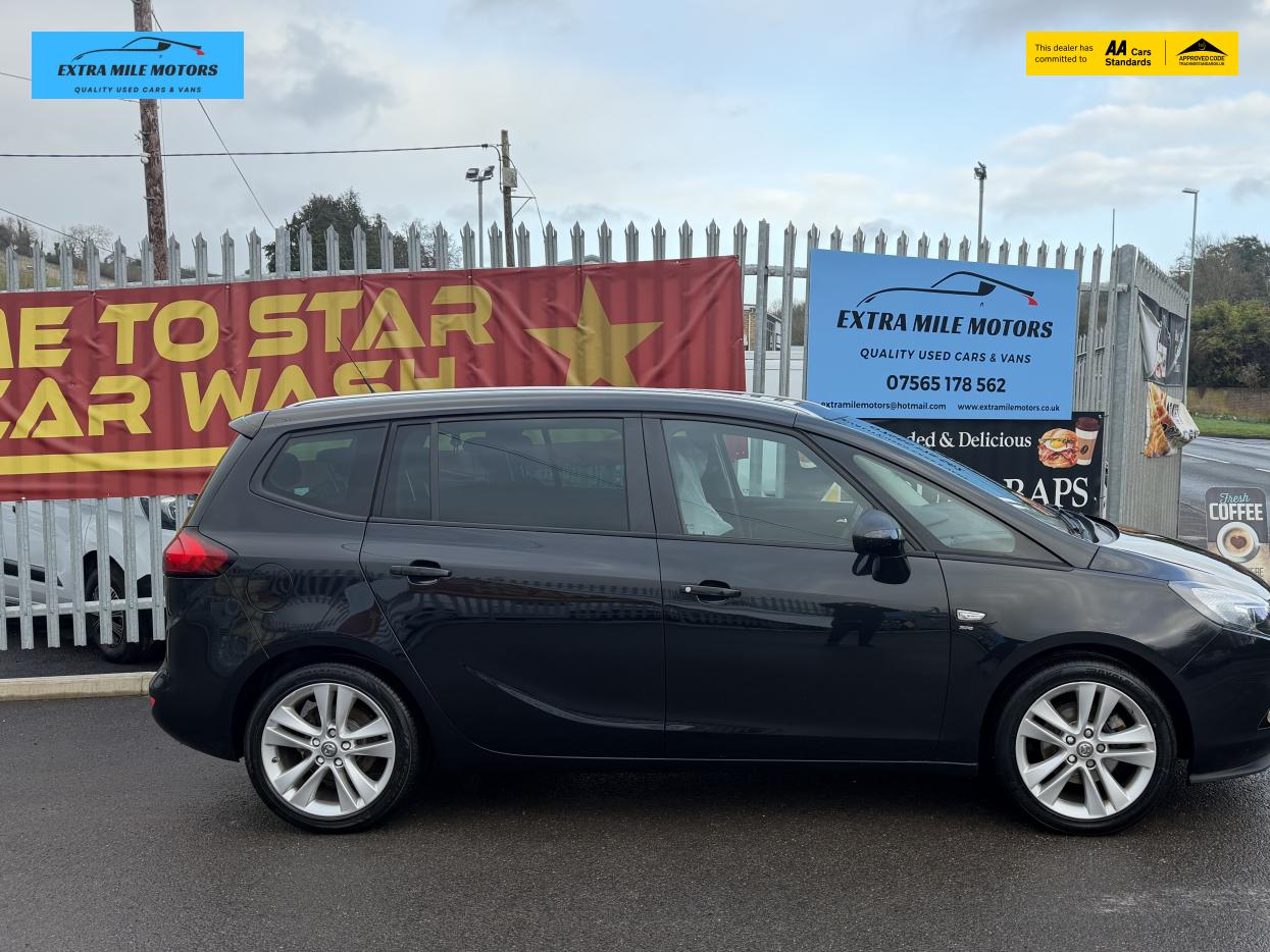 Vauxhall Zafira Tourer 1.4i Turbo SRi MPV 5dr Petrol Manual Euro 6 (140 ps)