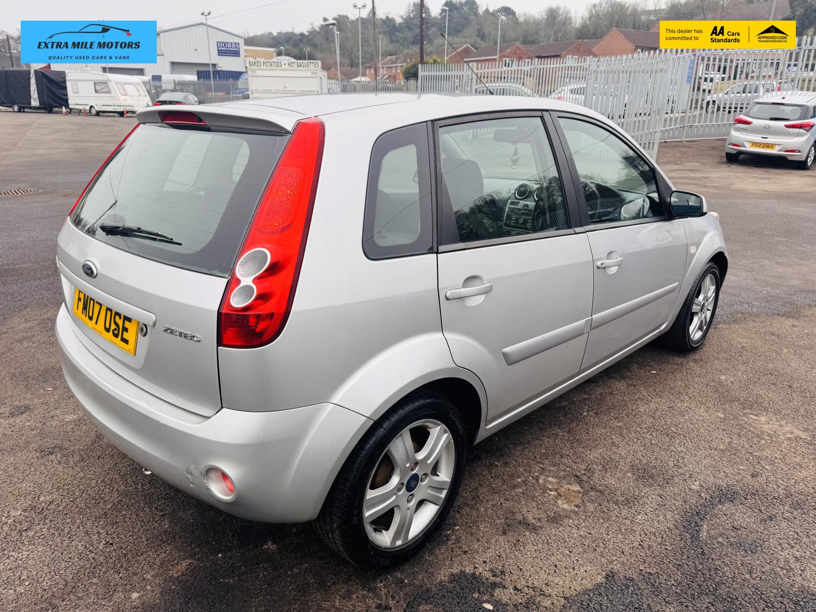 Ford Fiesta 1.4 Zetec Climate Hatchback 5dr Petrol Manual (147 g/km, 79 bhp)