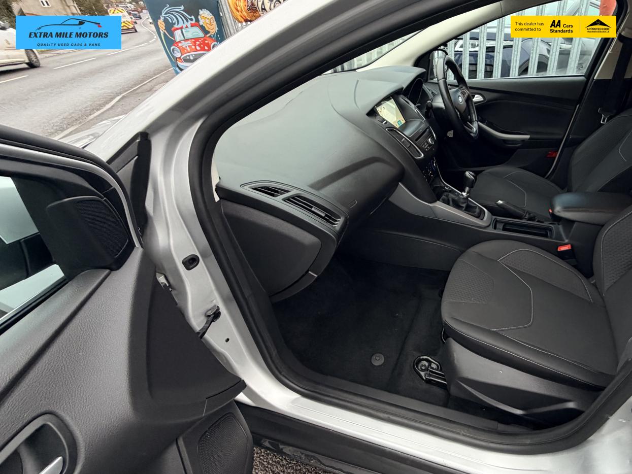 Ford Focus 1.0T EcoBoost Zetec Edition Hatchback 5dr Petrol Manual Euro 6 (s/s) (125 ps)