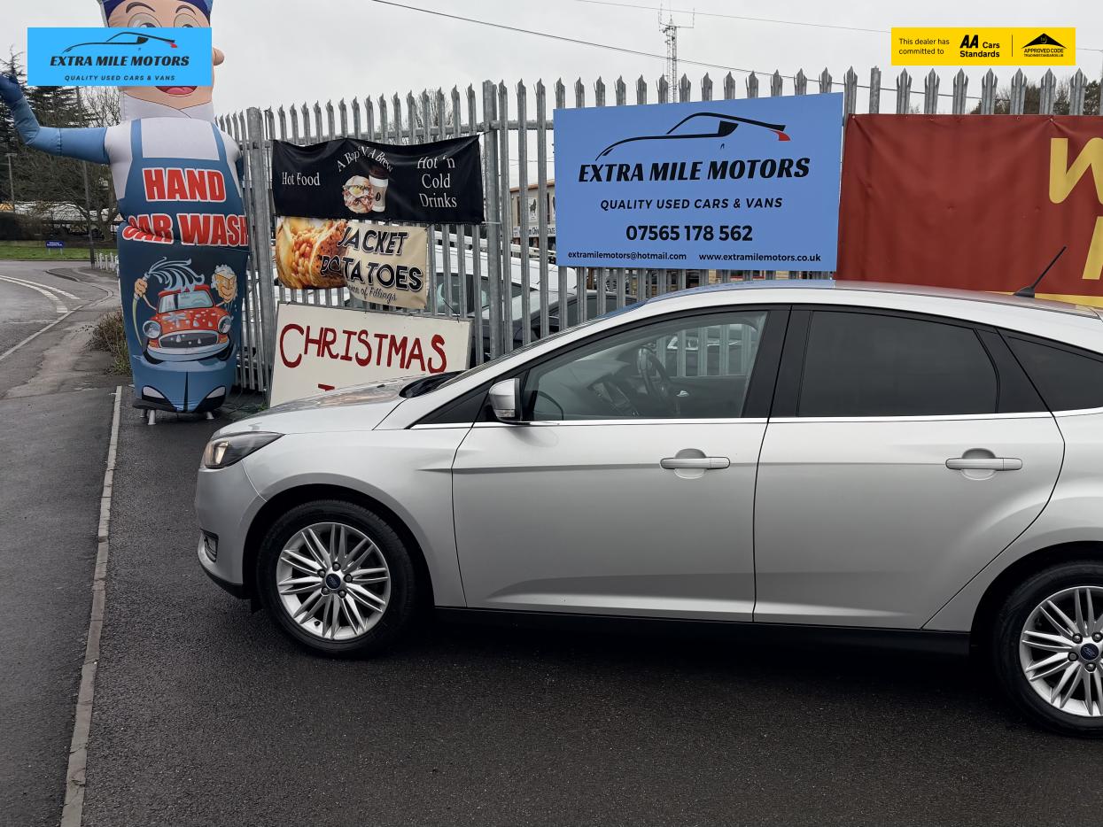 Ford Focus 1.0T EcoBoost Zetec Edition Hatchback 5dr Petrol Manual Euro 6 (s/s) (125 ps)