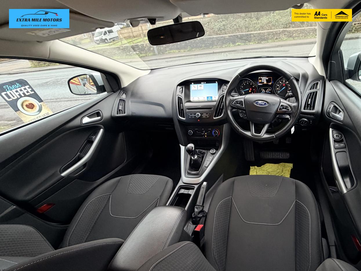 Ford Focus 1.0T EcoBoost Zetec Edition Hatchback 5dr Petrol Manual Euro 6 (s/s) (125 ps)