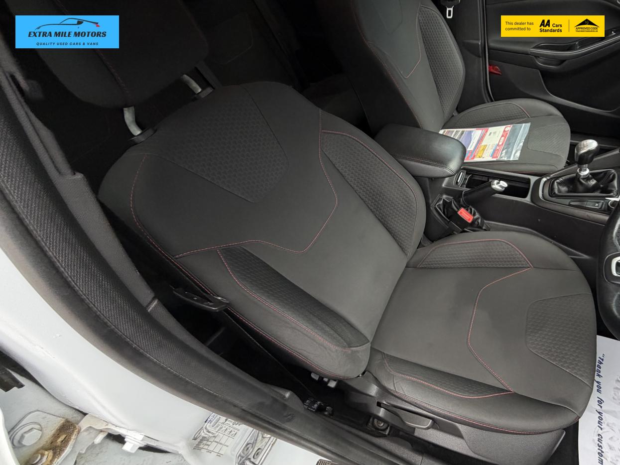 Ford Focus 1.0T EcoBoost ST-Line Estate 5dr Petrol Manual Euro 6 (s/s) (125 ps)