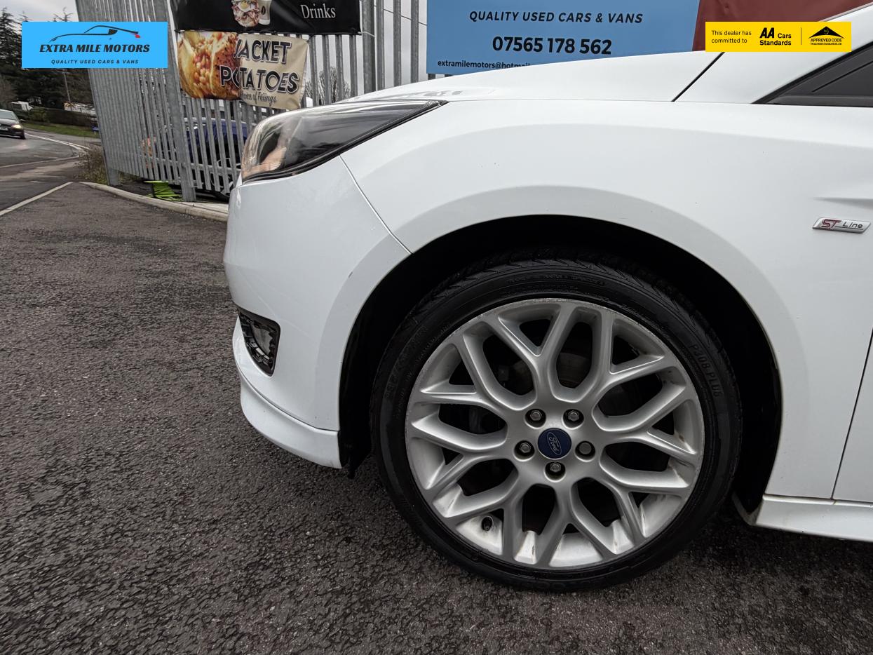 Ford Focus 1.0T EcoBoost ST-Line Estate 5dr Petrol Manual Euro 6 (s/s) (125 ps)