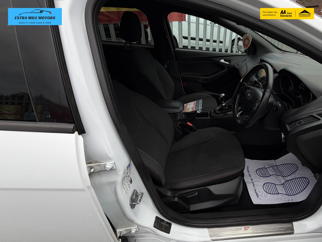 Ford Focus 1.0T EcoBoost ST-Line Estate 5dr Petrol Manual Euro 6 (s/s) (125 ps)
