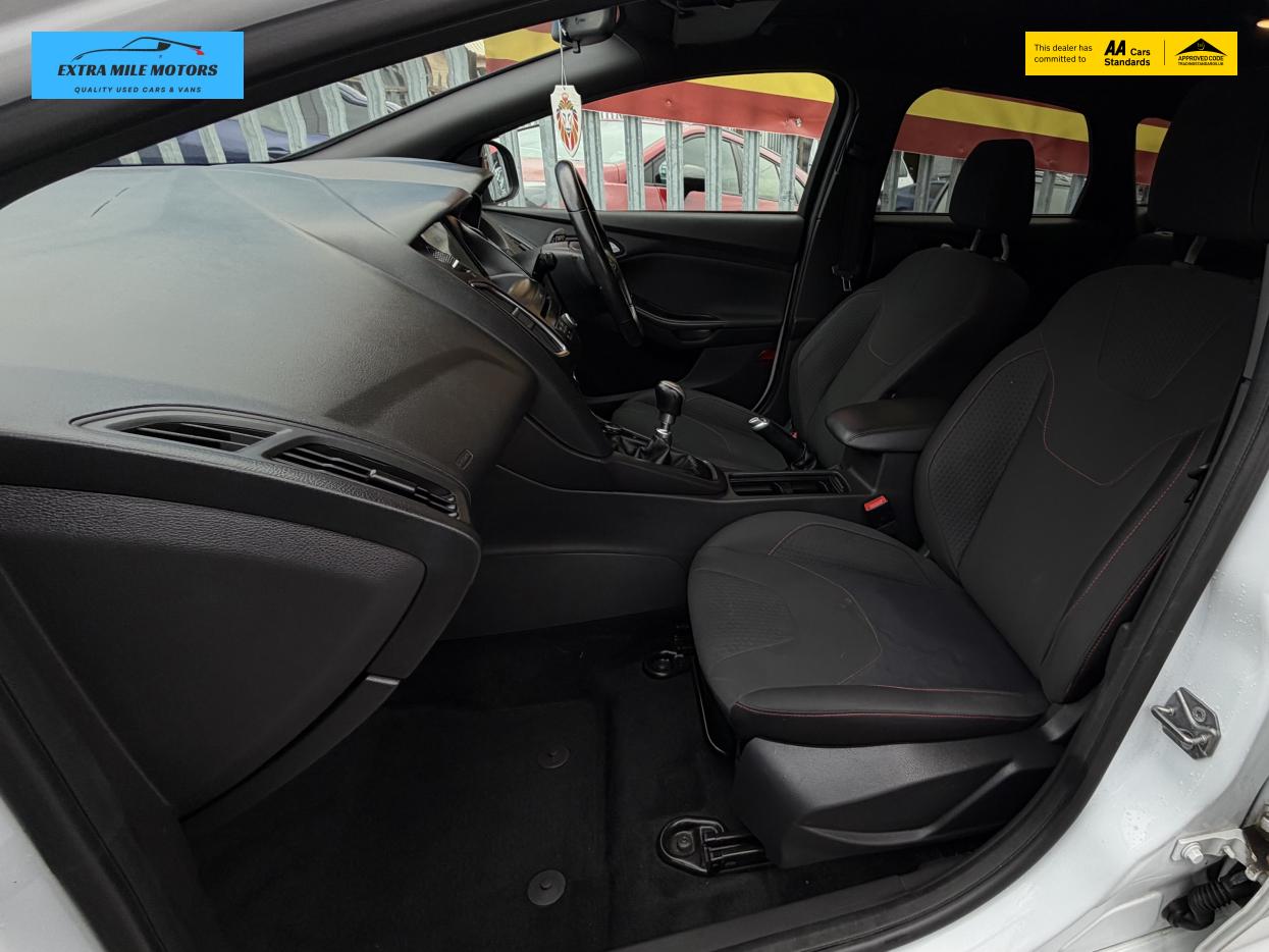 Ford Focus 1.0T EcoBoost ST-Line Estate 5dr Petrol Manual Euro 6 (s/s) (125 ps)