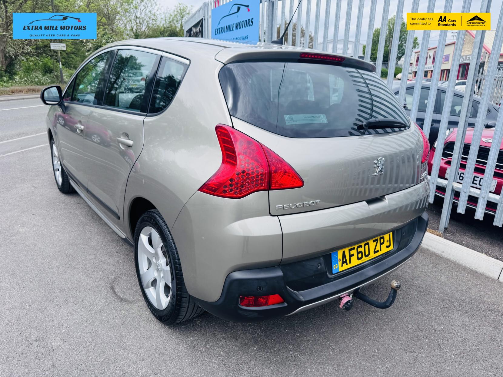 Peugeot 3008 2.0 HDi Exclusive SUV 5dr Diesel Auto Euro 5 (163 ps)