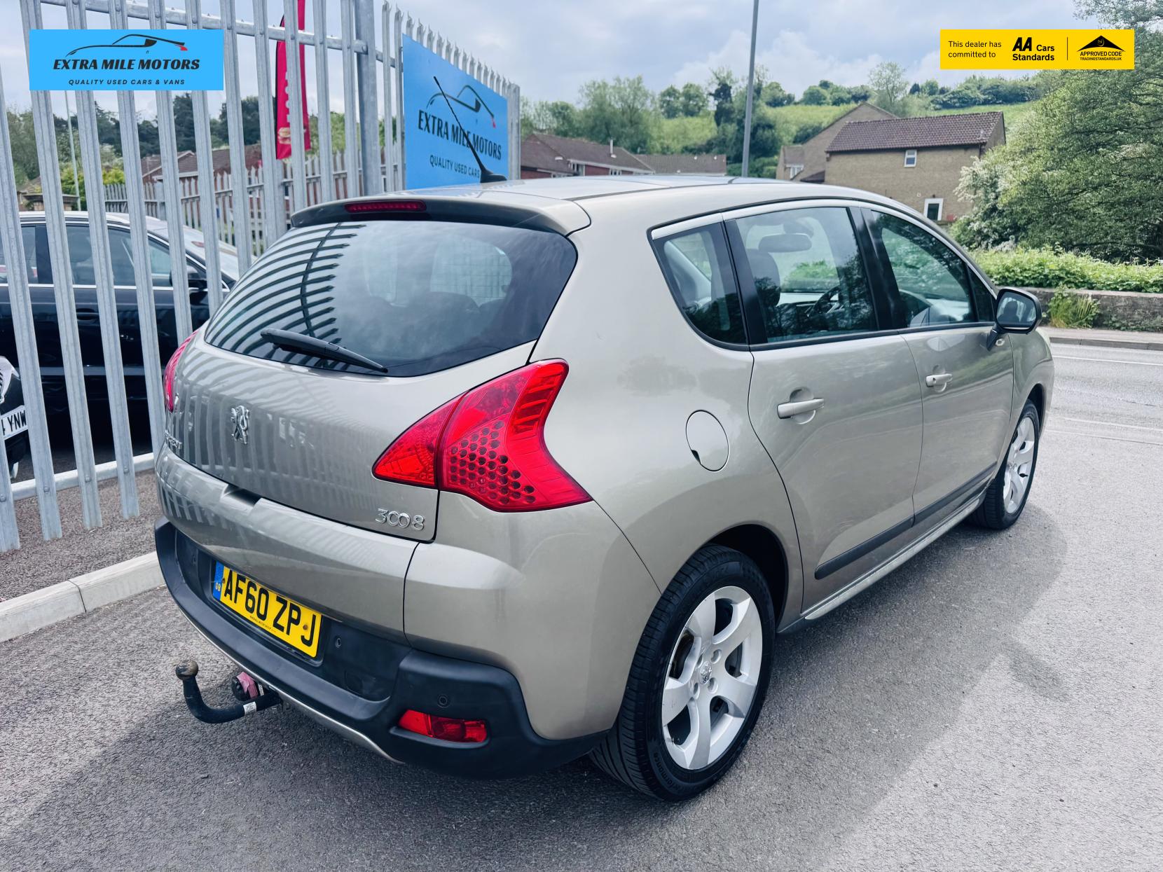 Peugeot 3008 2.0 HDi Exclusive SUV 5dr Diesel Auto Euro 5 (163 ps)