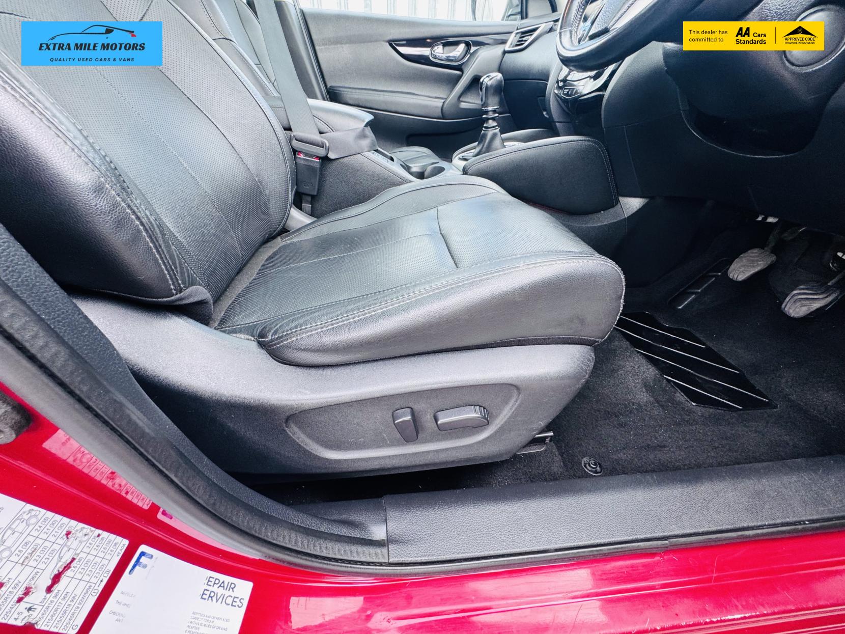 Nissan Qashqai 1.6 dCi Tekna SUV 5dr Diesel Manual 2WD Euro 6 (s/s) (130 ps)