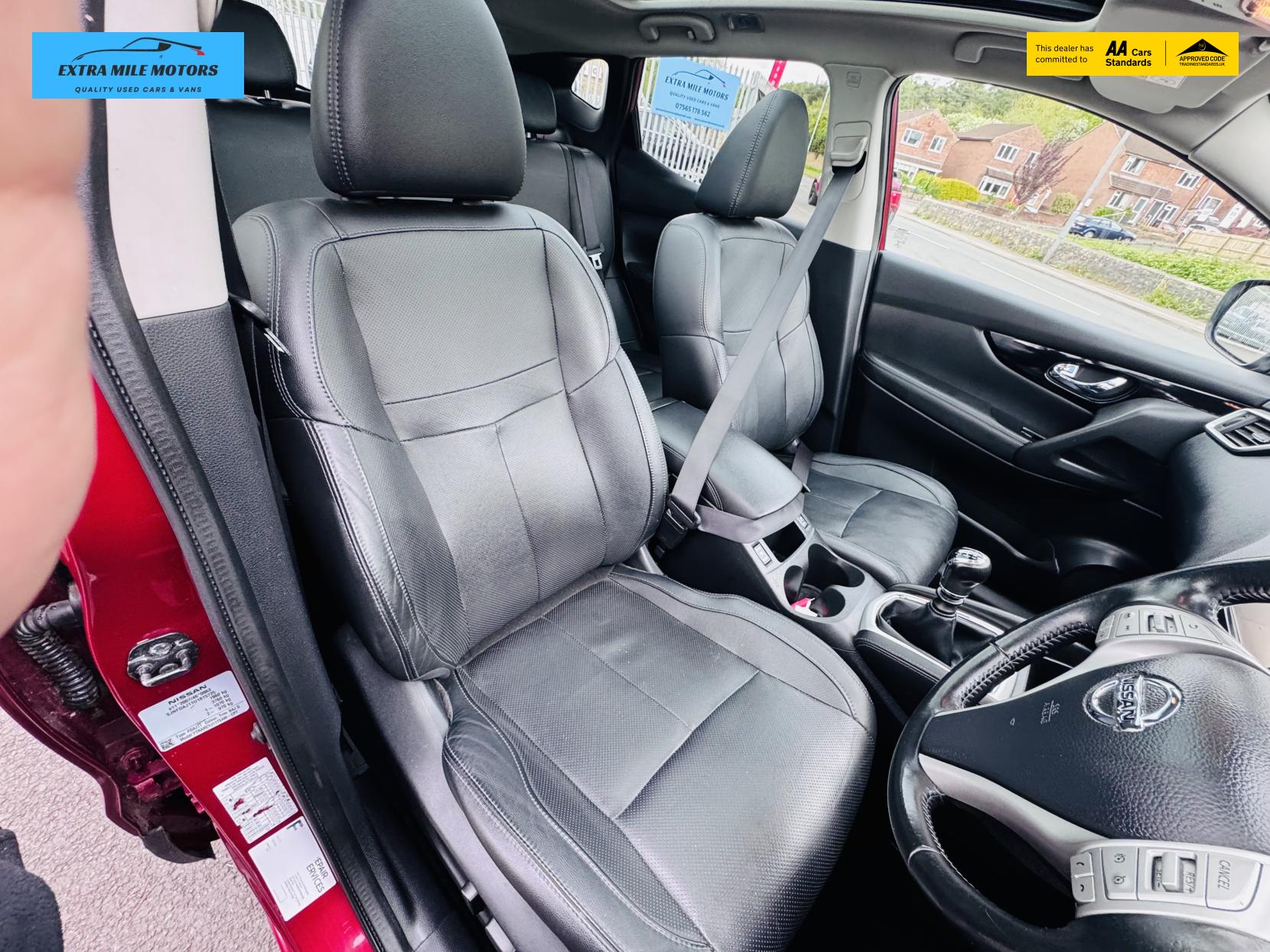 Nissan Qashqai 1.6 dCi Tekna SUV 5dr Diesel Manual 2WD Euro 6 (s/s) (130 ps)