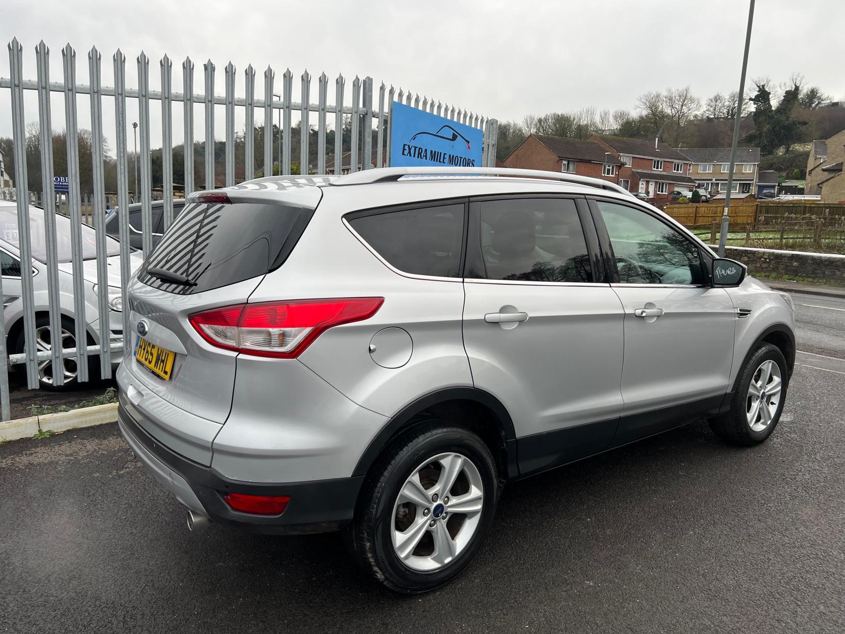 Ford Kuga 2.0 TDCi Zetec SUV 5dr Diesel Powershift AWD Euro 6 (s/s) (150 ps)