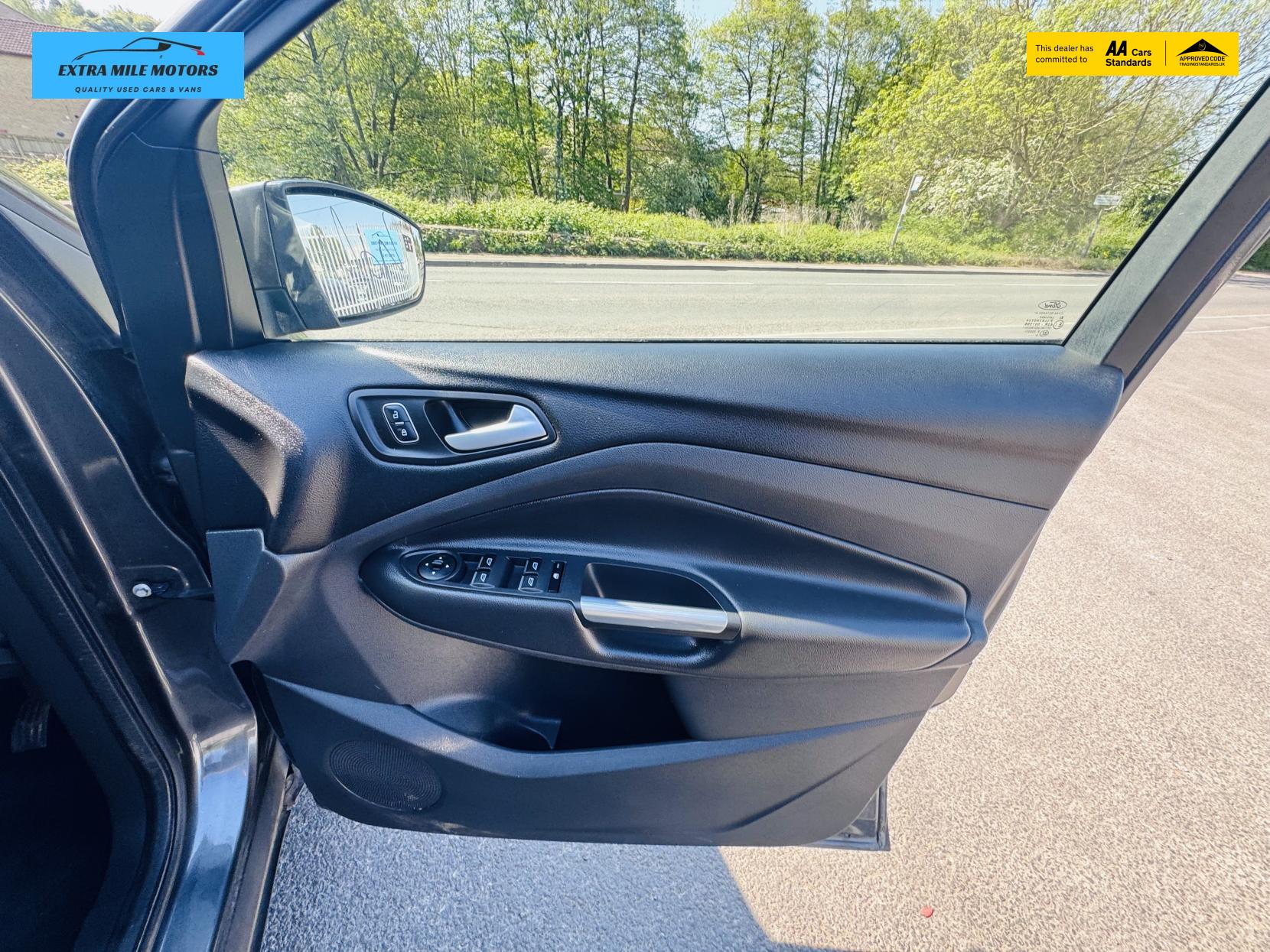 Ford Kuga 1.5T EcoBoost GPF Zetec SUV 5dr Petrol Manual Euro 6 (s/s) (150 ps)