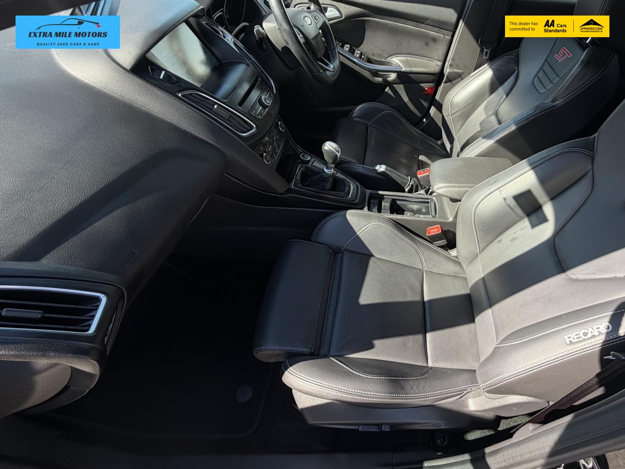 Ford Focus 2.0T EcoBoost ST-3 Hatchback 5dr Petrol Manual Euro 6 (s/s) (250 ps)