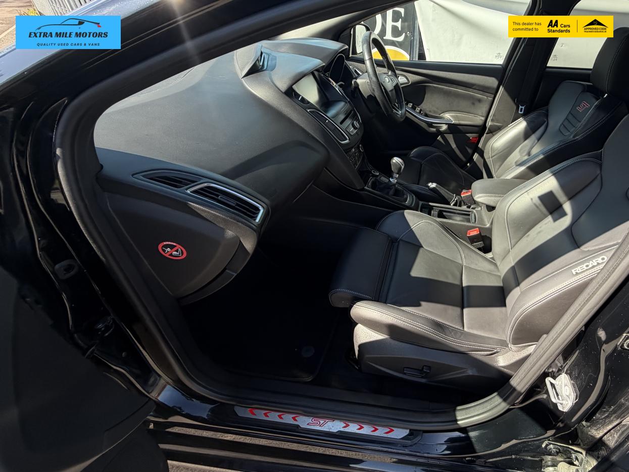 Ford Focus 2.0T EcoBoost ST-3 Hatchback 5dr Petrol Manual Euro 6 (s/s) (250 ps)