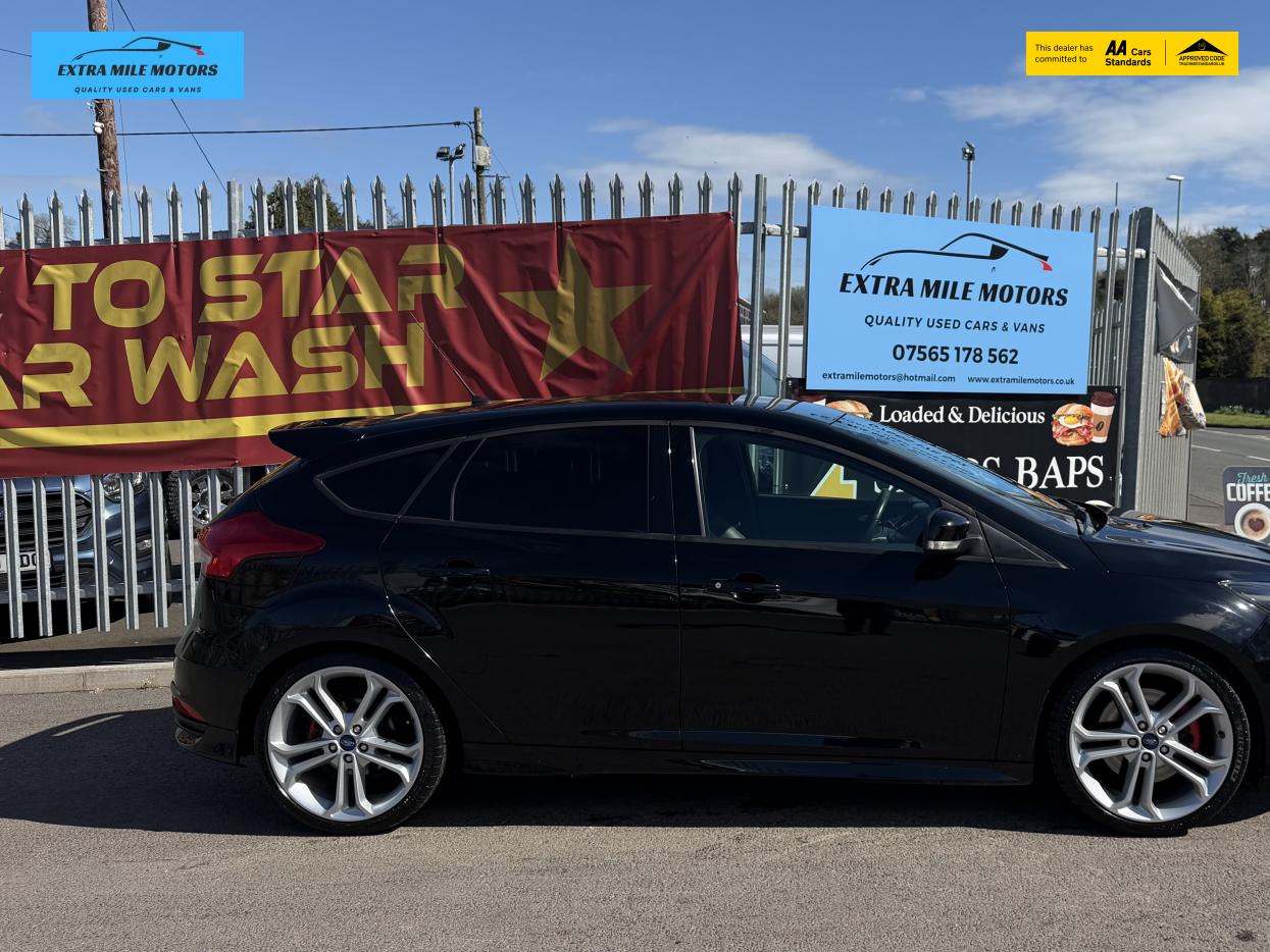 Ford Focus 2.0T EcoBoost ST-3 Hatchback 5dr Petrol Manual Euro 6 (s/s) (250 ps)
