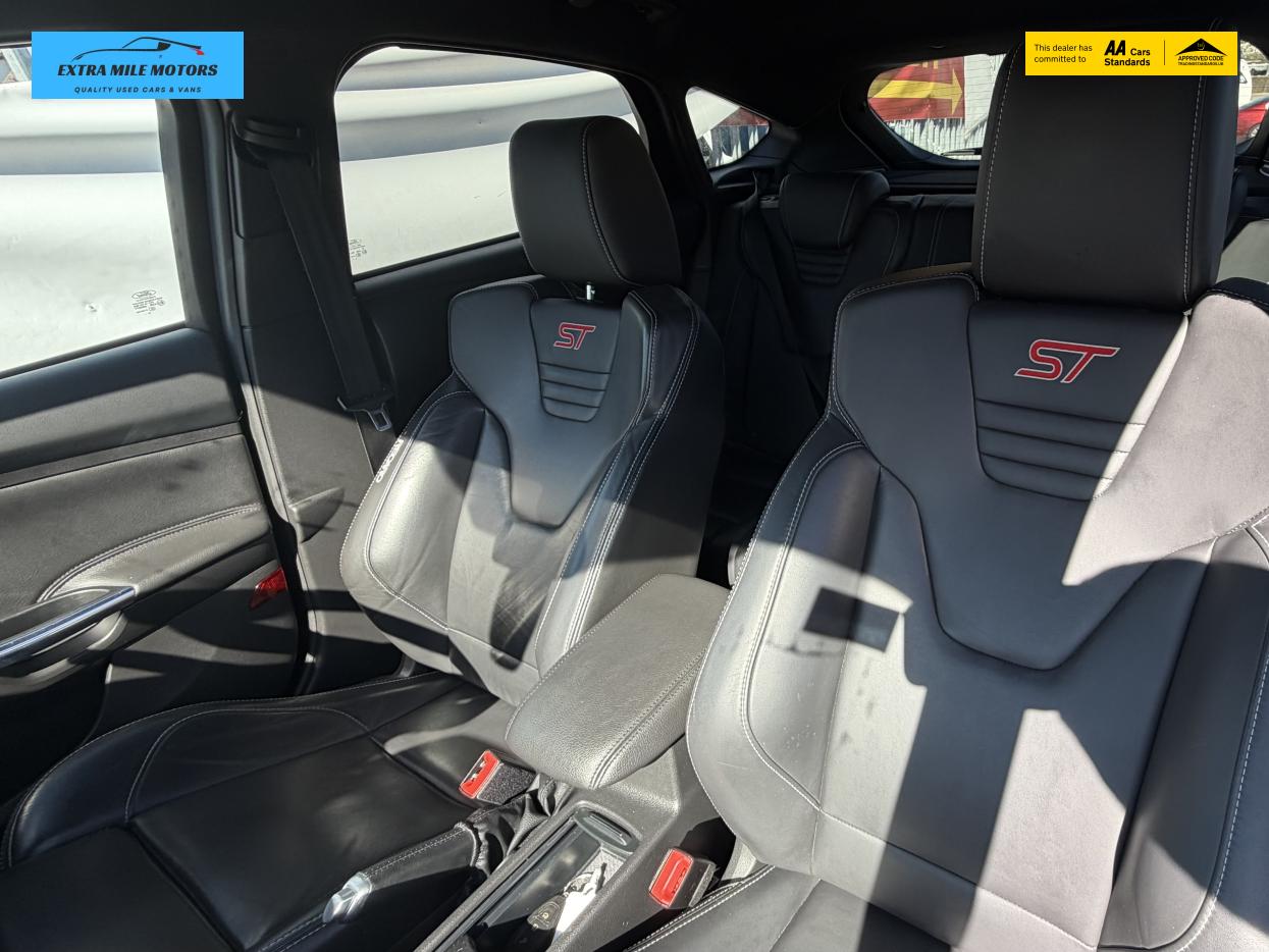 Ford Focus 2.0T EcoBoost ST-3 Hatchback 5dr Petrol Manual Euro 6 (s/s) (250 ps)