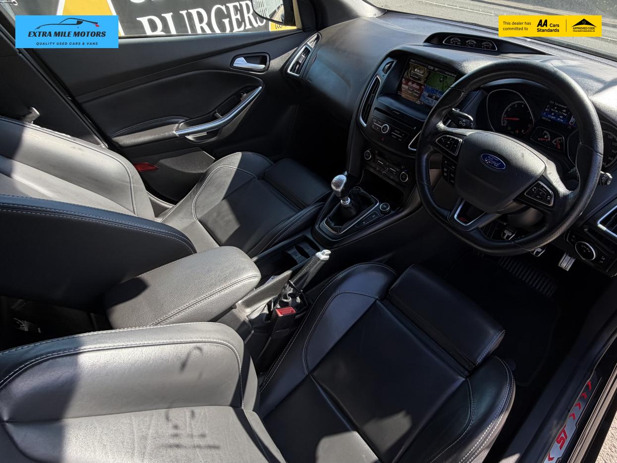 Ford Focus 2.0T EcoBoost ST-3 Hatchback 5dr Petrol Manual Euro 6 (s/s) (250 ps)